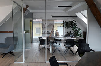 Dělící přepážky